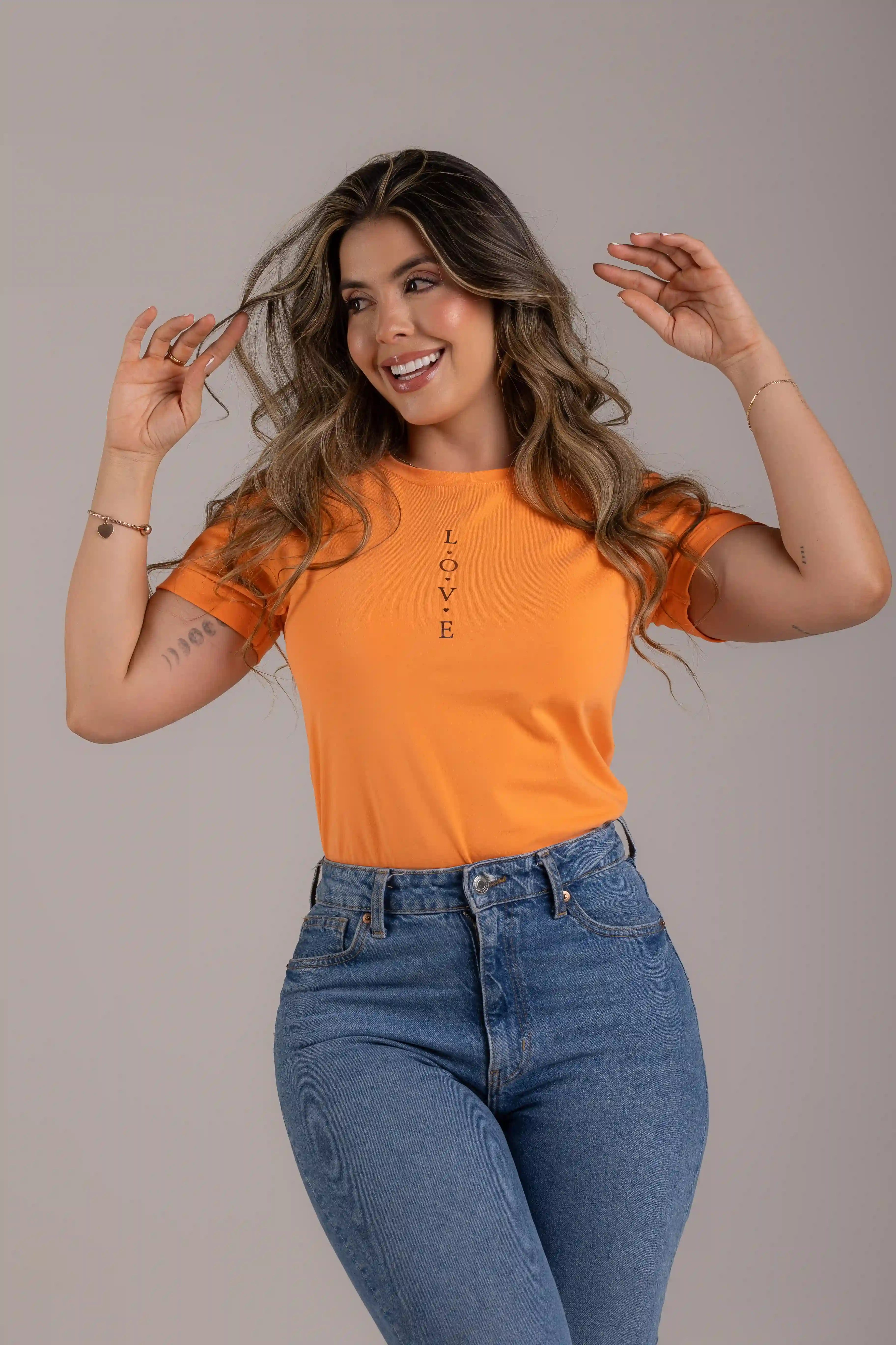 CAMISETA LOVE