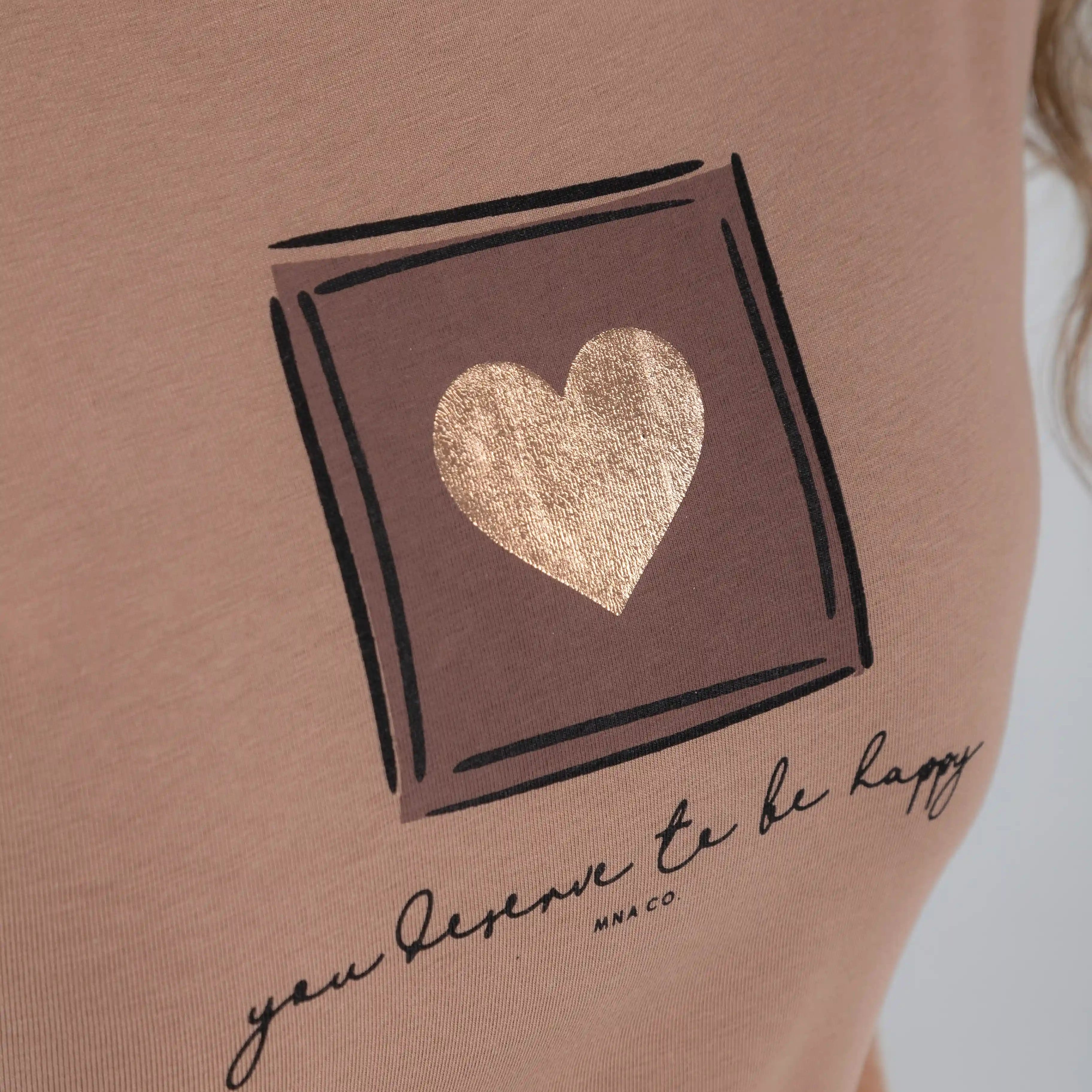 CAMISETA CORAZÓN EN CUADRO