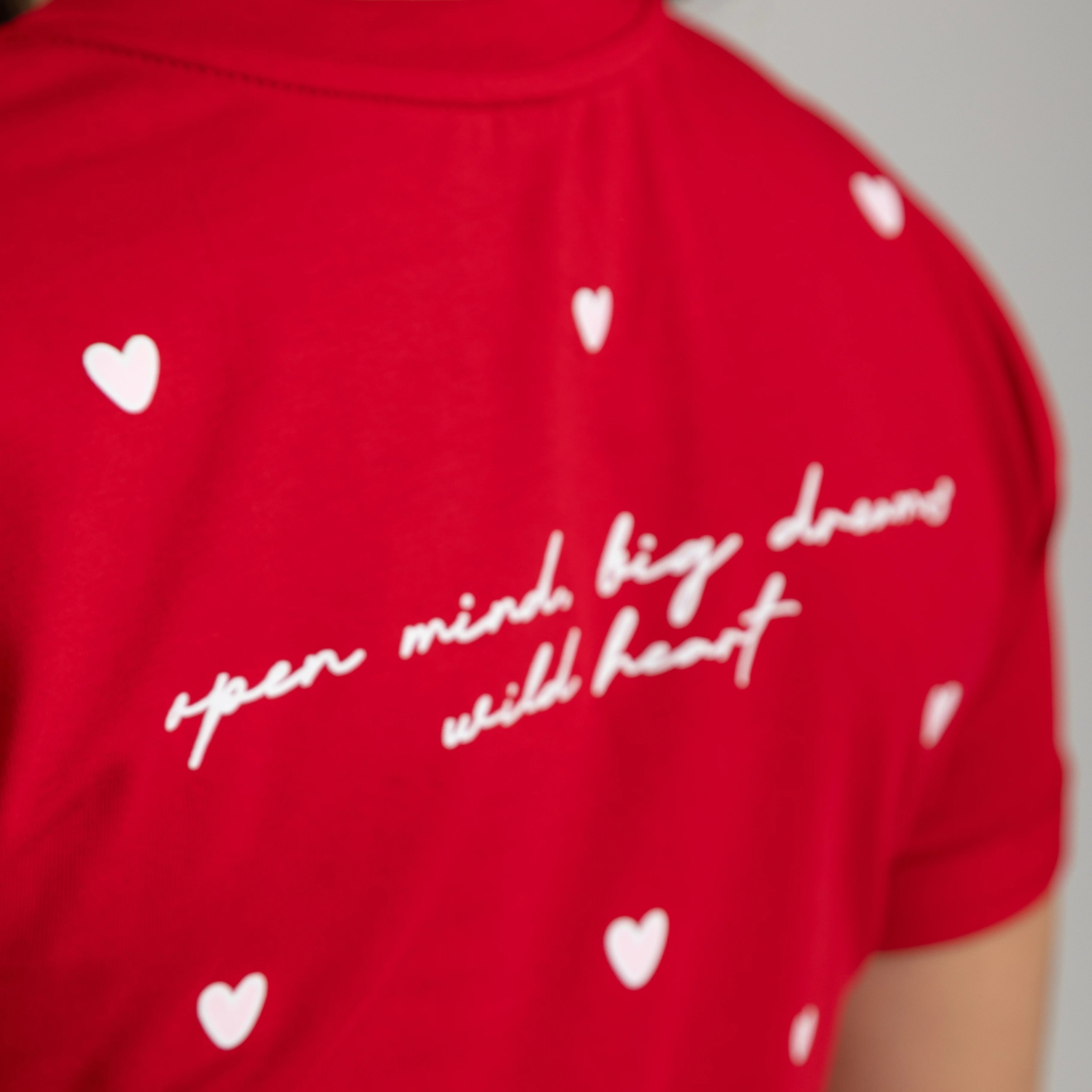 CAMISETA CORAZONES