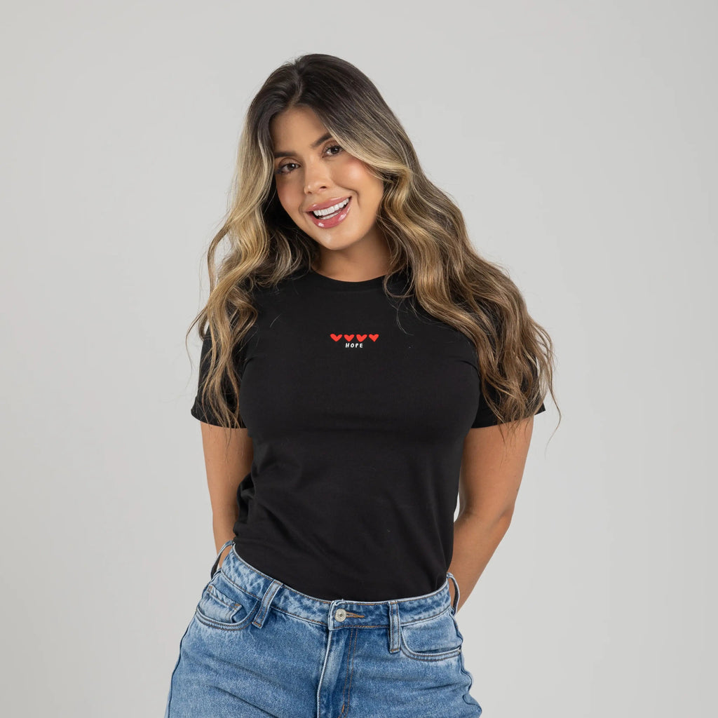 CAMISETA HOPE CORAZONES
