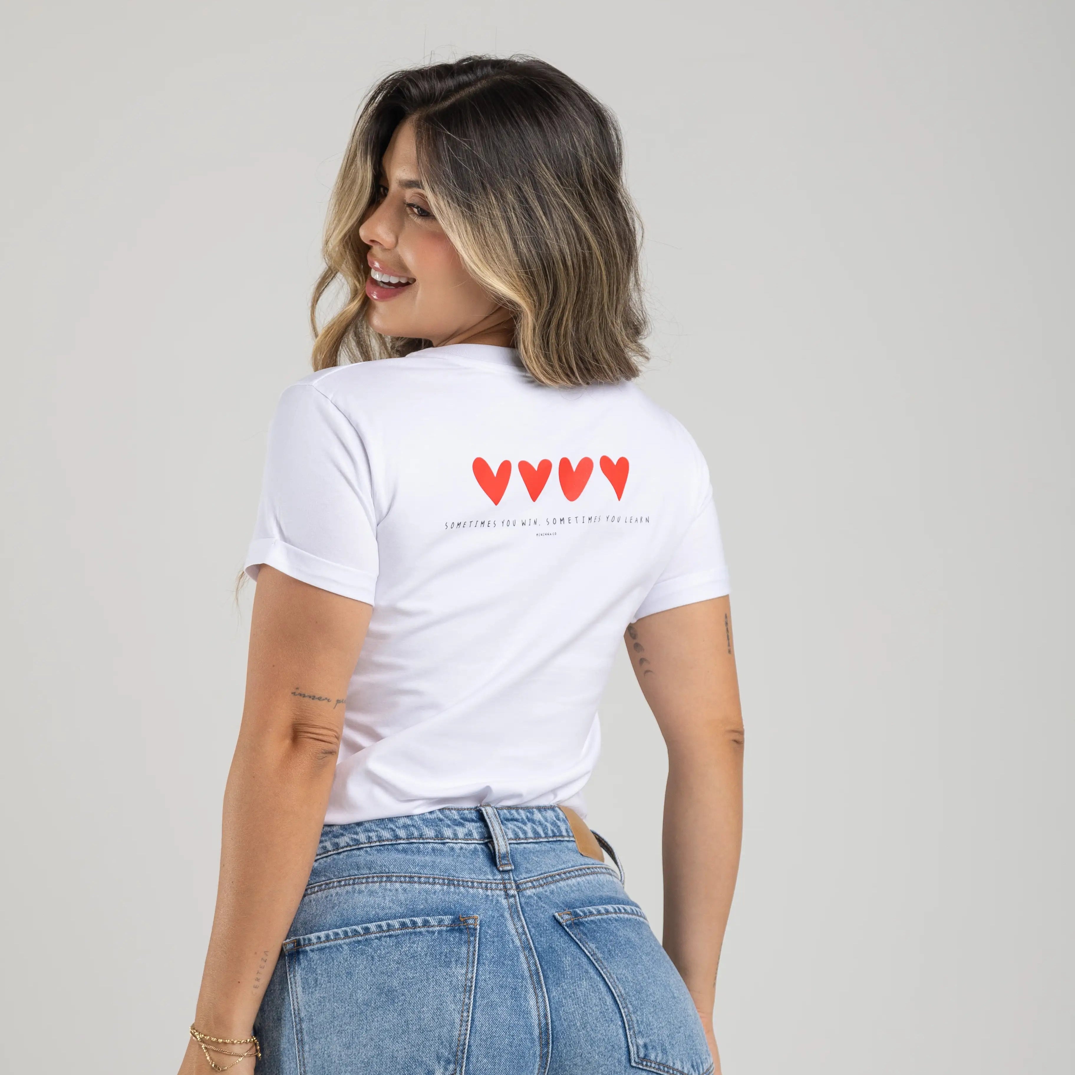 CAMISETA HOPE CORAZONES