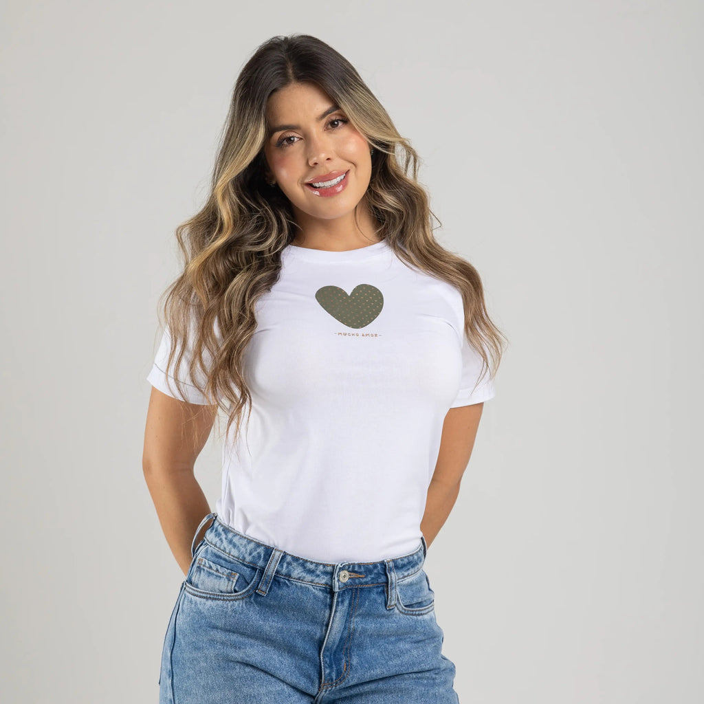 CAMISETA MUCHO AMOR