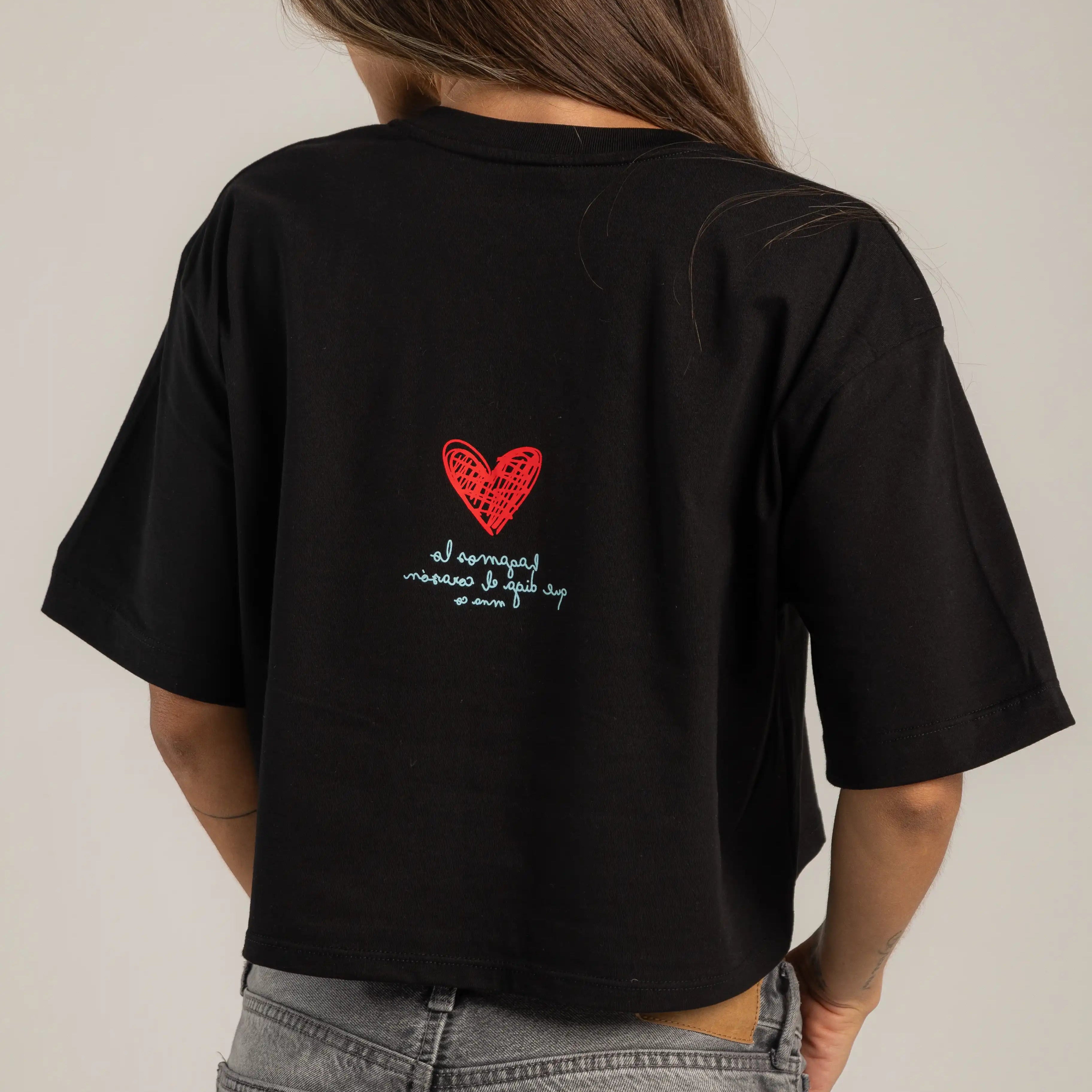 OVERSIZED CORTA HAGAMOS LO QUE DIGA EL CORAZÓN