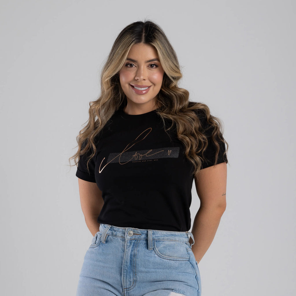 CAMISETA LOVE